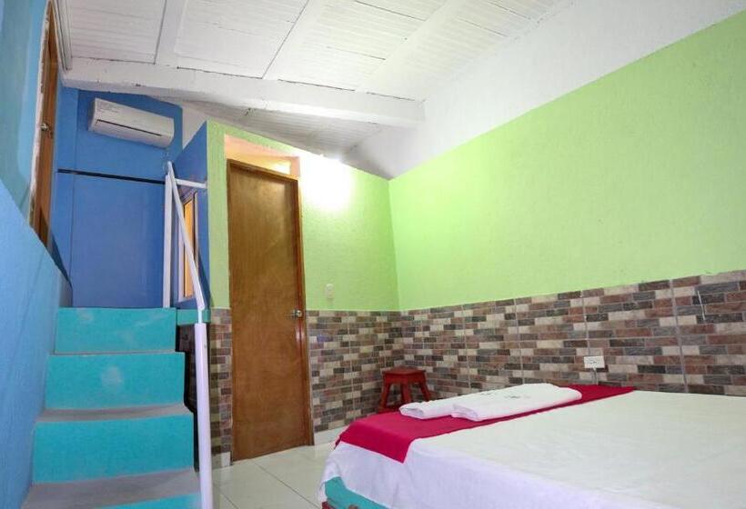 اتاق استاندارد با بالکن و چشمانداز دریا, Tayrona Colors Hostel