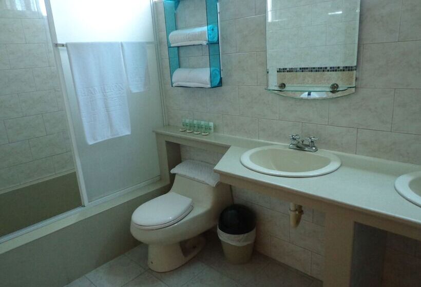 اتاق راحتی سه تخته, Apart Hotel Hamilton