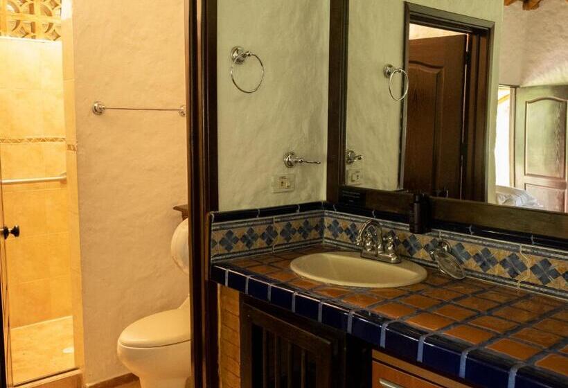 家庭间, Finca Hotel Santana