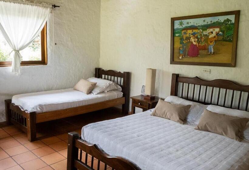 家庭间, Finca Hotel Santana