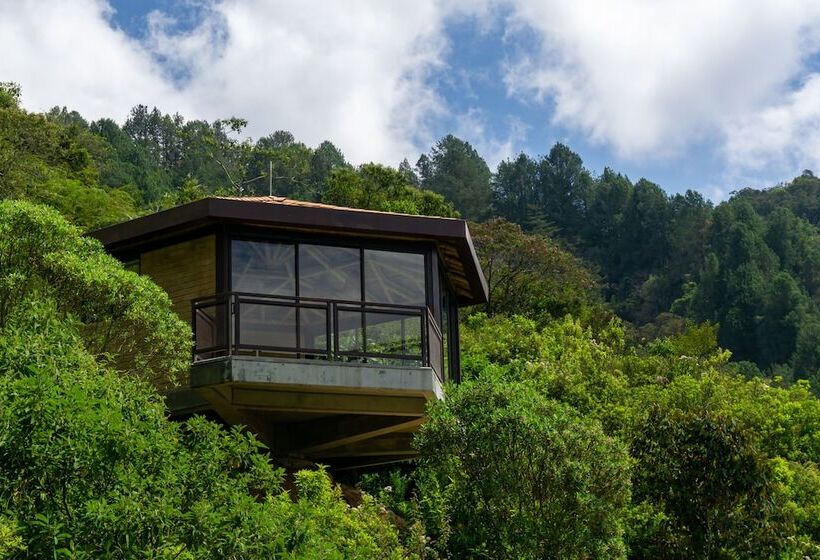 标准平房, Cannua Lodge