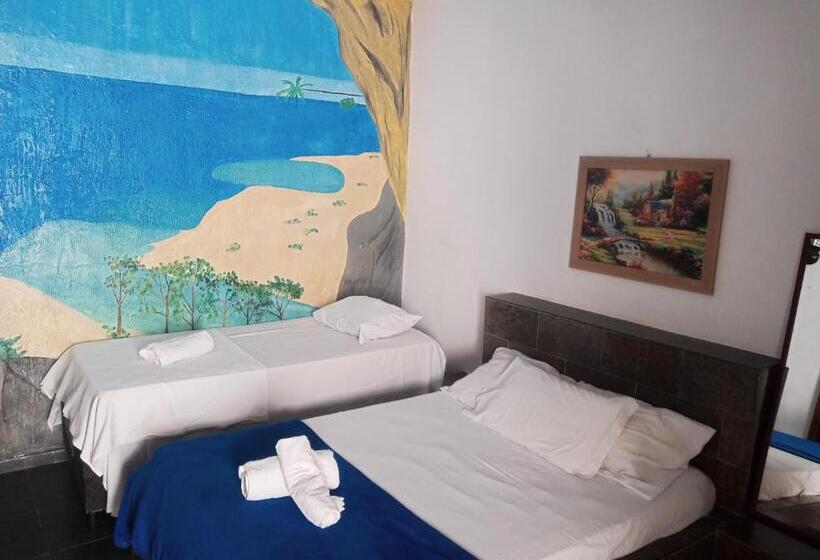 Номер Стандарт Трехместный, Hostel Recanto