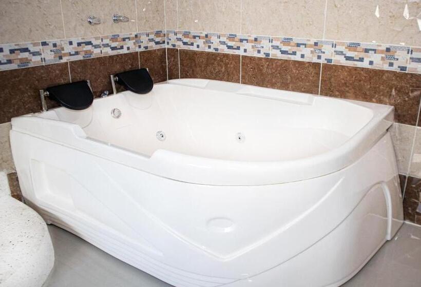 Executive Suite, Sixth House Suite