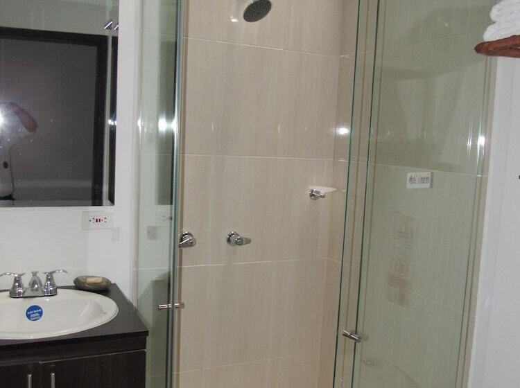 프레지덴셜 스위트, Yalconia