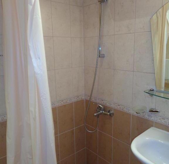 Студио Стандарт с Террасой, Eagle Rock Holiday Apartments