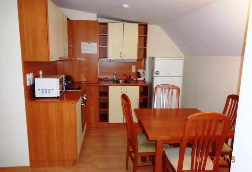 استودیوی استاندارد, Eagle Rock Holiday Apartments