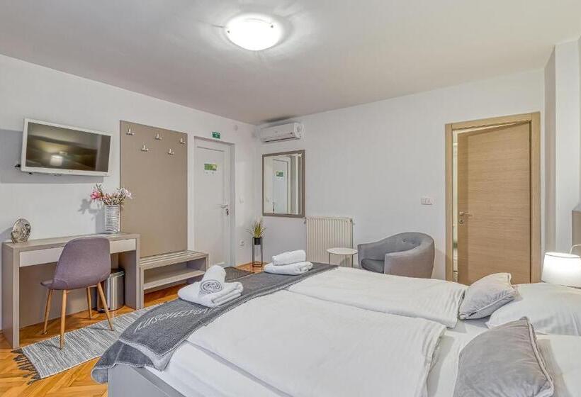 Номер Superior с Балконом, Villa Ladavac B&b