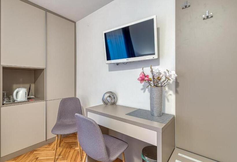 Номер Superior с Балконом, Villa Ladavac B&b