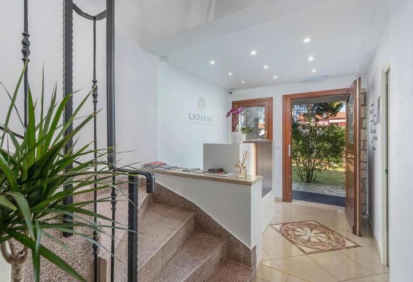 شقة غرفة واحدة مزودة بتراس, Villa Ladavac B&b