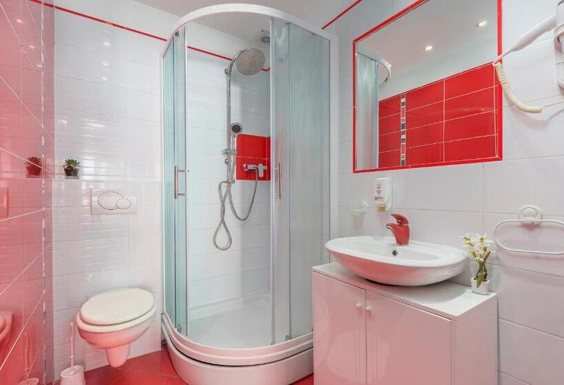 Классический Номер, Villa Ladavac B&b