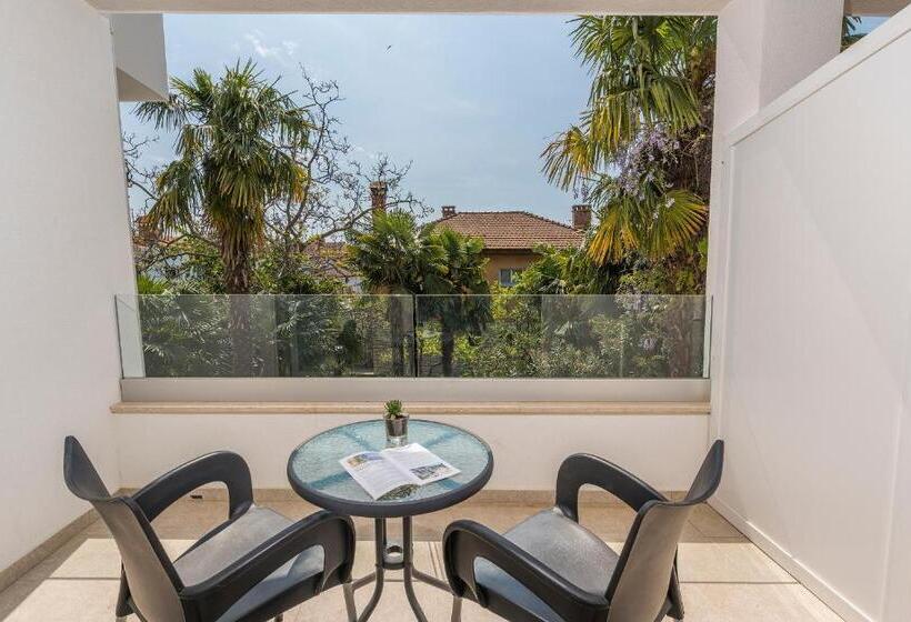 Comfort room with balcony, Villa Ladavac B&b