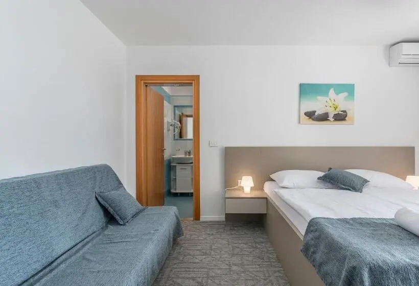 Comfort room with balcony, Villa Ladavac B&b