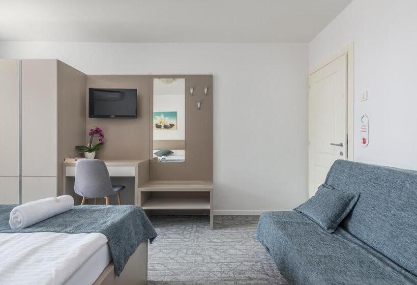 Comfort room with balcony, Villa Ladavac B&b