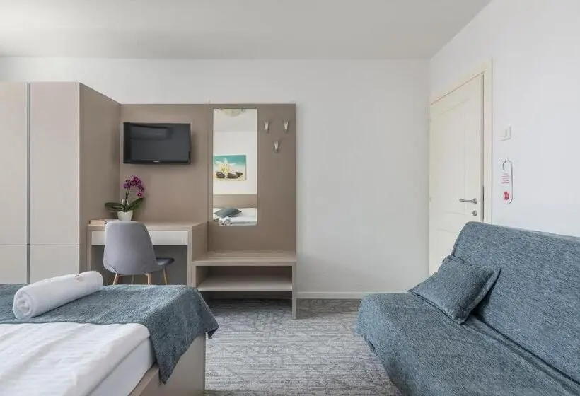 Comfort room with balcony, Villa Ladavac B&b