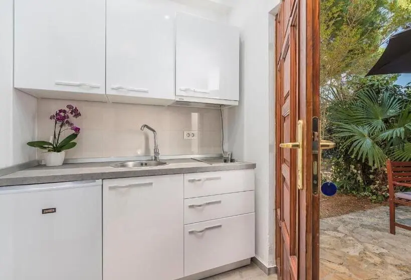 اتاق استاندارد با تخت بزرگ, Villa Ladavac B&b
