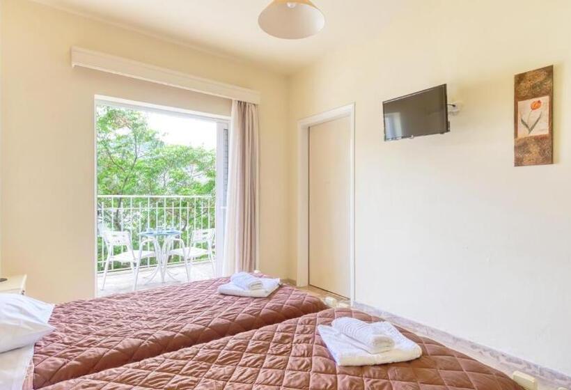 스탠다드 스튜디오, Akrotopi Apartments