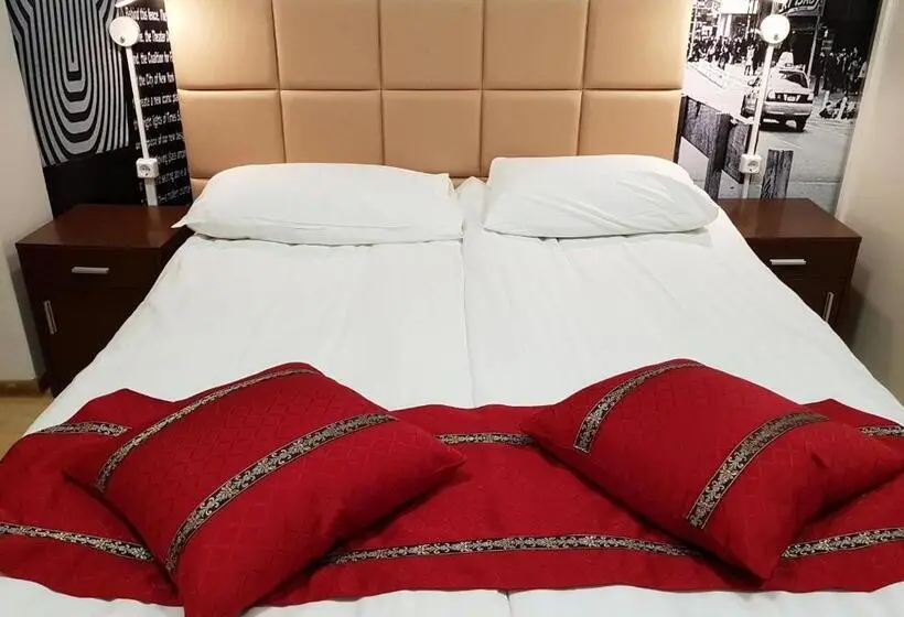 اتاق استاندارد با بالکن, Citi Inn