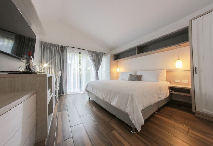 سوییت, Royal Garden Hotel Boutique