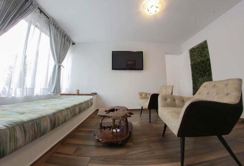 سوییت, Royal Garden Hotel Boutique