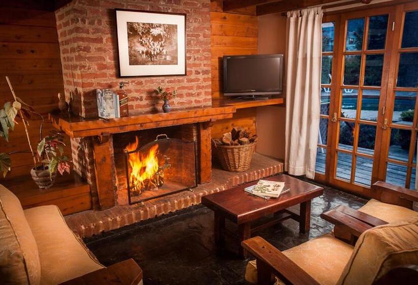 بانگلوی استاندارد, Apart Hotel La Bora