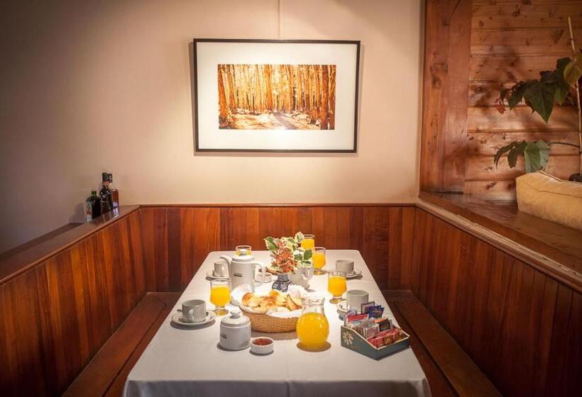 بانگلوی استاندارد, Apart Hotel La Bora