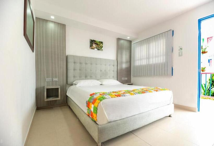 غرفة قياسية, El Jardin