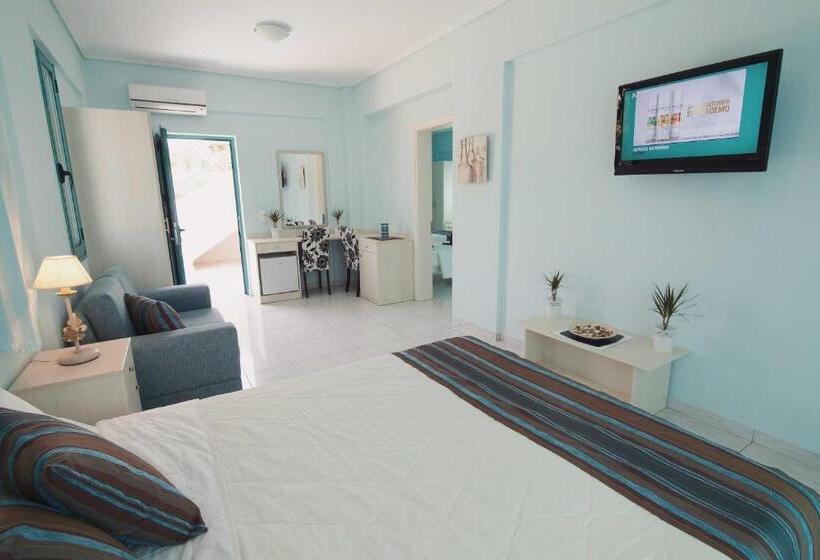 Family Suite, Kyparissia Blue