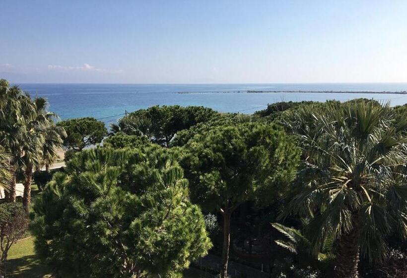 דירה בת חדר שינה 1 עם נוף, Ballos Apartments