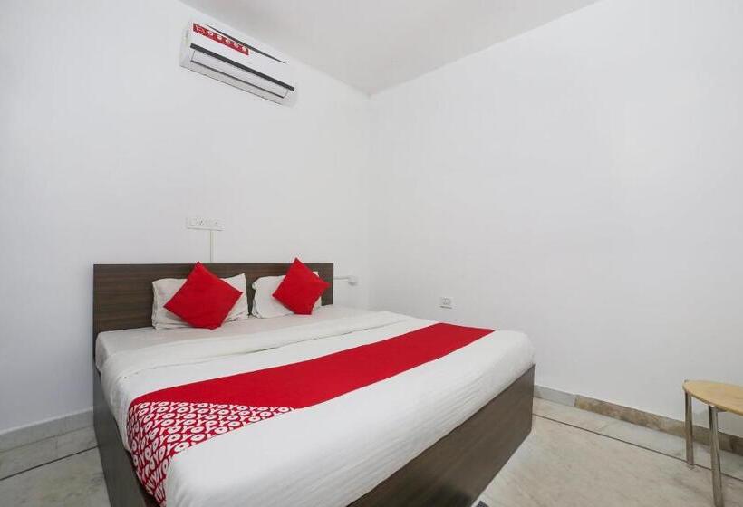 Трехместный Номер Классика, Shri Sai Residency