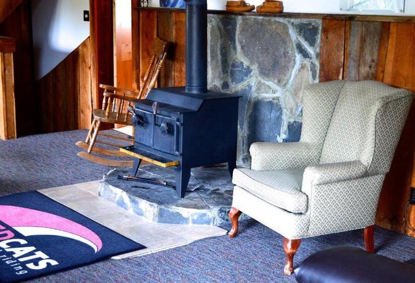 一居室别墅, Red Shutter Inn