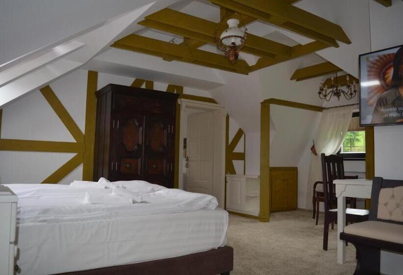 سوئیت 2 خوابه, Conacul Bratescu