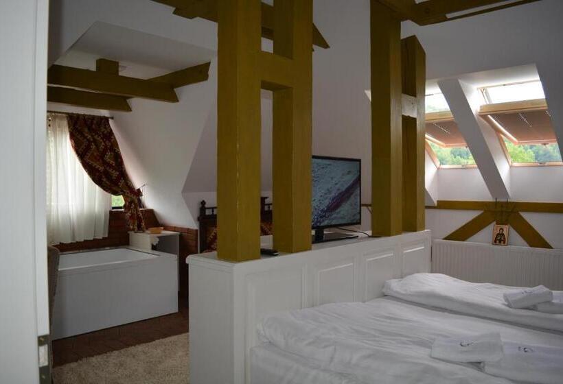 سوئیت 2 خوابه, Conacul Bratescu