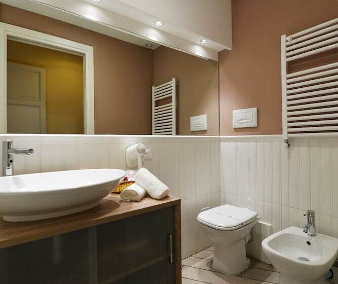 带阳台标准四人间, 174 Via Roma