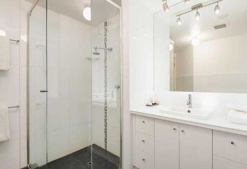 דירת חדר, Goldsborough Place Apartments