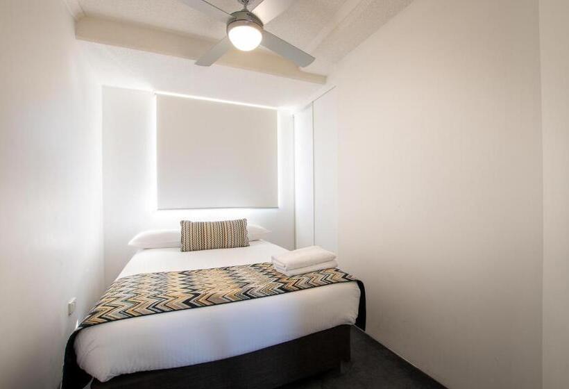 דירת שני חדרים, Goldsborough Place Apartments