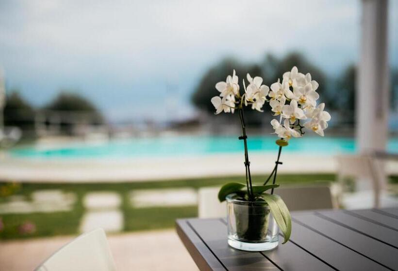 1 Bedroom Apartment Lake View, La Chioma Di Berenice Garda Residence