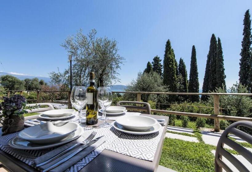 1 Bedroom Apartment Lake View, La Chioma Di Berenice Garda Residence