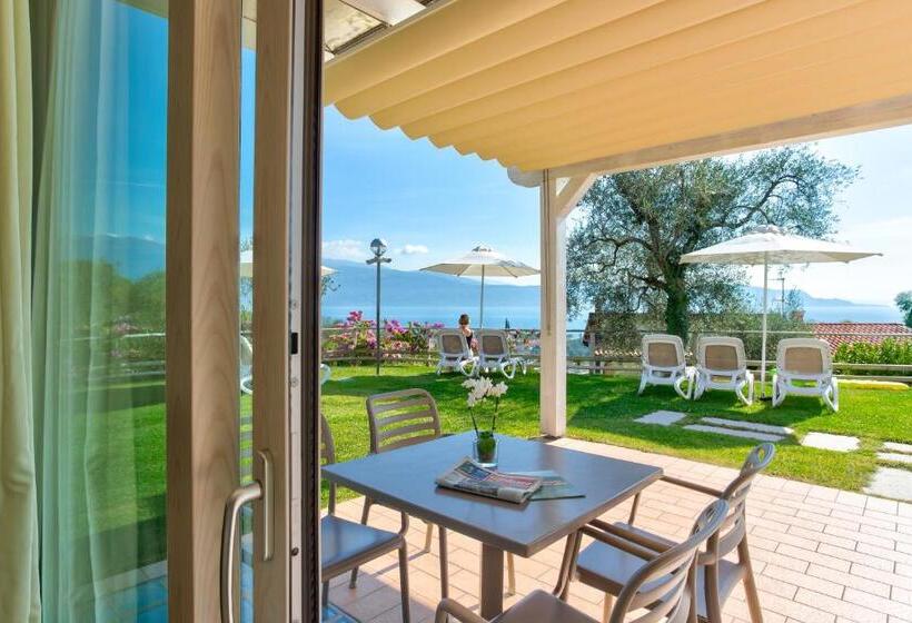 آپارتمان سوپریور 1 خوابه, La Chioma Di Berenice Garda Residence