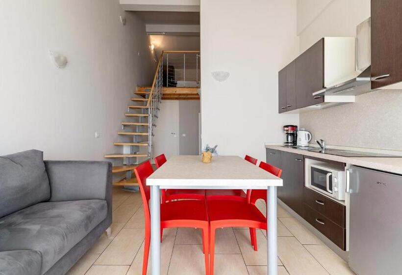 2 Bedrooms Apartment Lake View, La Chioma Di Berenice Garda Residence