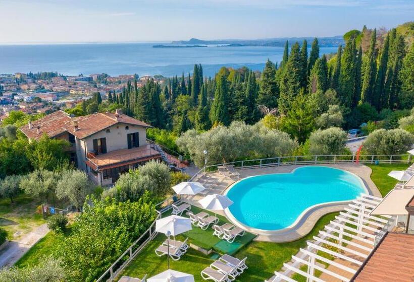 2 Bedrooms Apartment Lake View, La Chioma Di Berenice Garda Residence