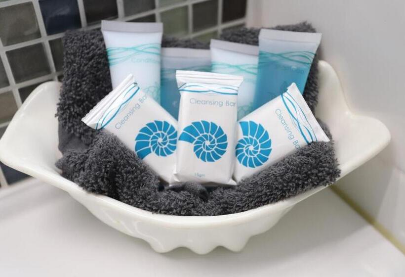 Семейный Номер, Sleepy Hill Motor Inn