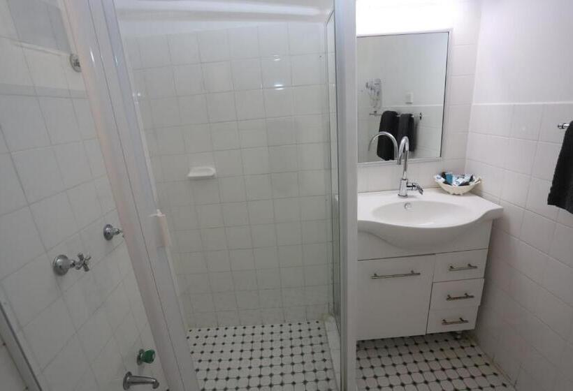 Номер Стандарт, Sleepy Hill Motor Inn