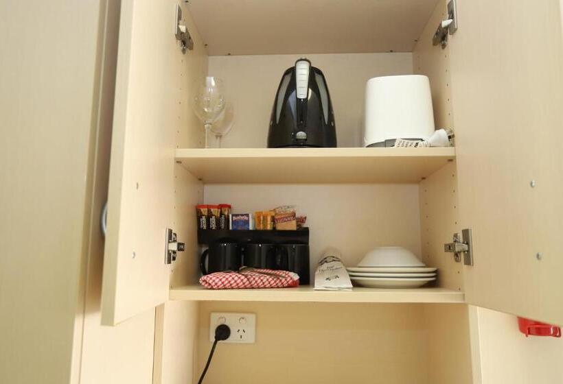 Номер Стандарт, Sleepy Hill Motor Inn