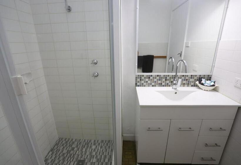 Семейные Апартаменты 3 Спальни, Sleepy Hill Motor Inn