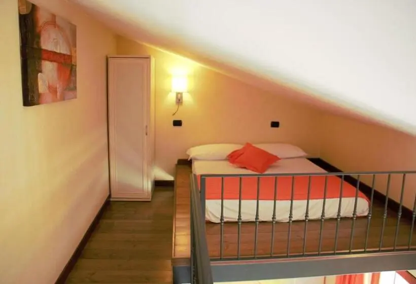 Duplex Rum, Borgo Castel Savelli