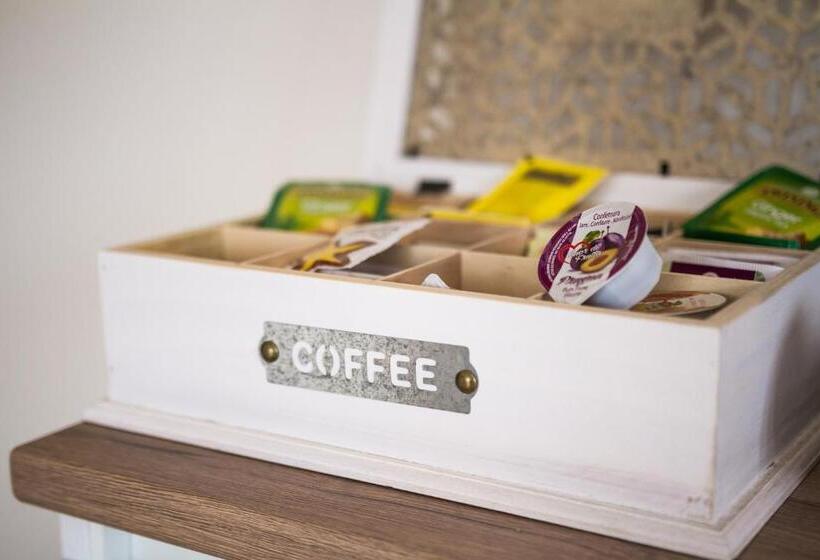 سوییت سوپریور, 4b B&b