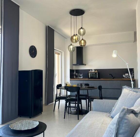 سوییت اجرایی, 4b B&b