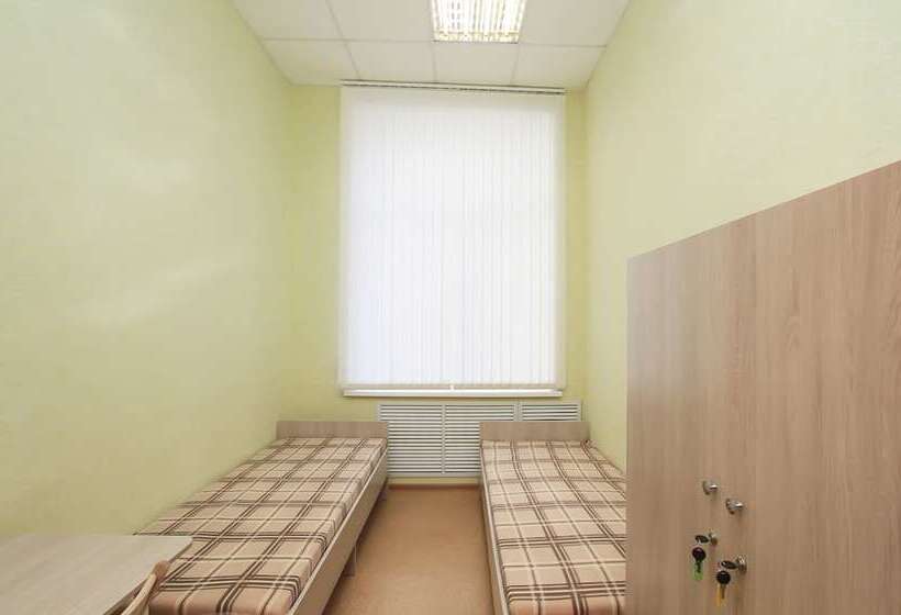 공동 객실, Adres Hostel
