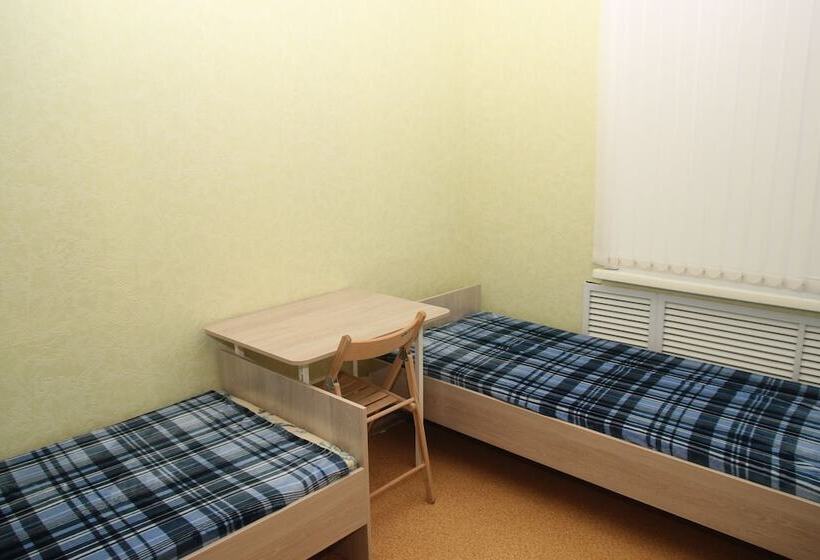 공동 객실, Adres Hostel