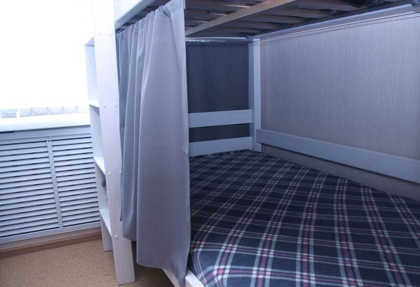공동 객실, Adres Hostel